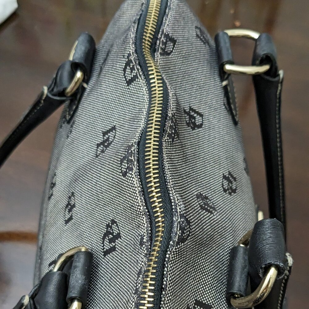Dooney & Bourke Signature Quilted Logo Zip Zip Black Satchel - Picture 9 of 15